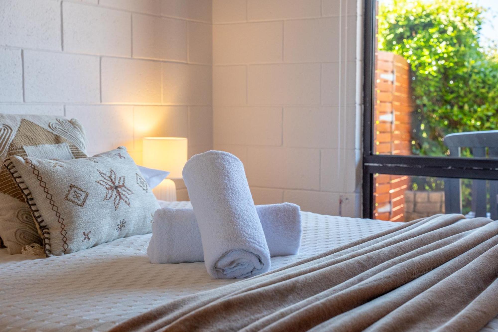 Blue Seas Holiday Villas Scamander Bagian luar foto