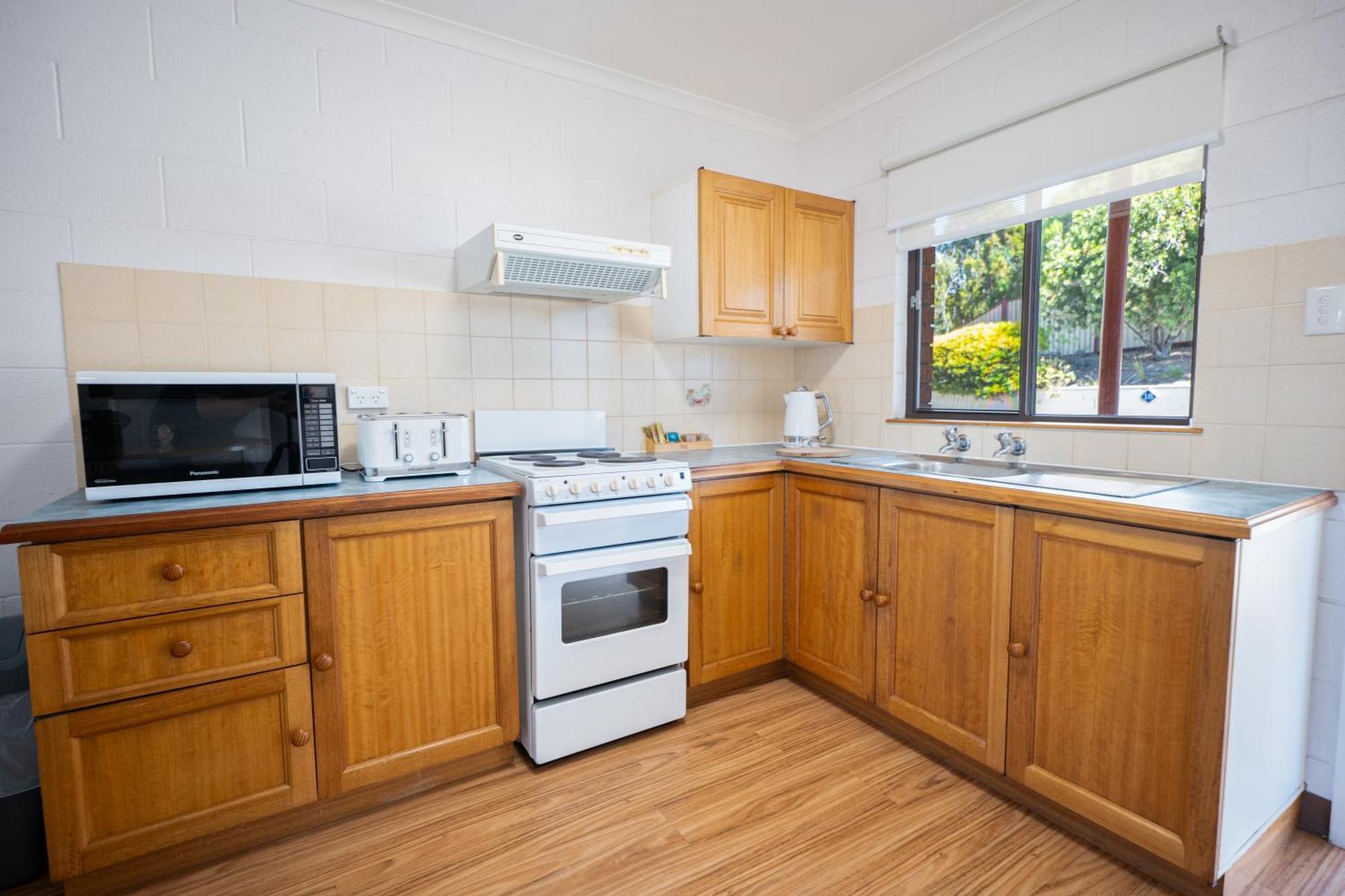 Blue Seas Holiday Villas Scamander Bagian luar foto